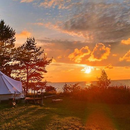 Mereaeaere Glamping Ja Rannamaja Liimala Екстер'єр фото