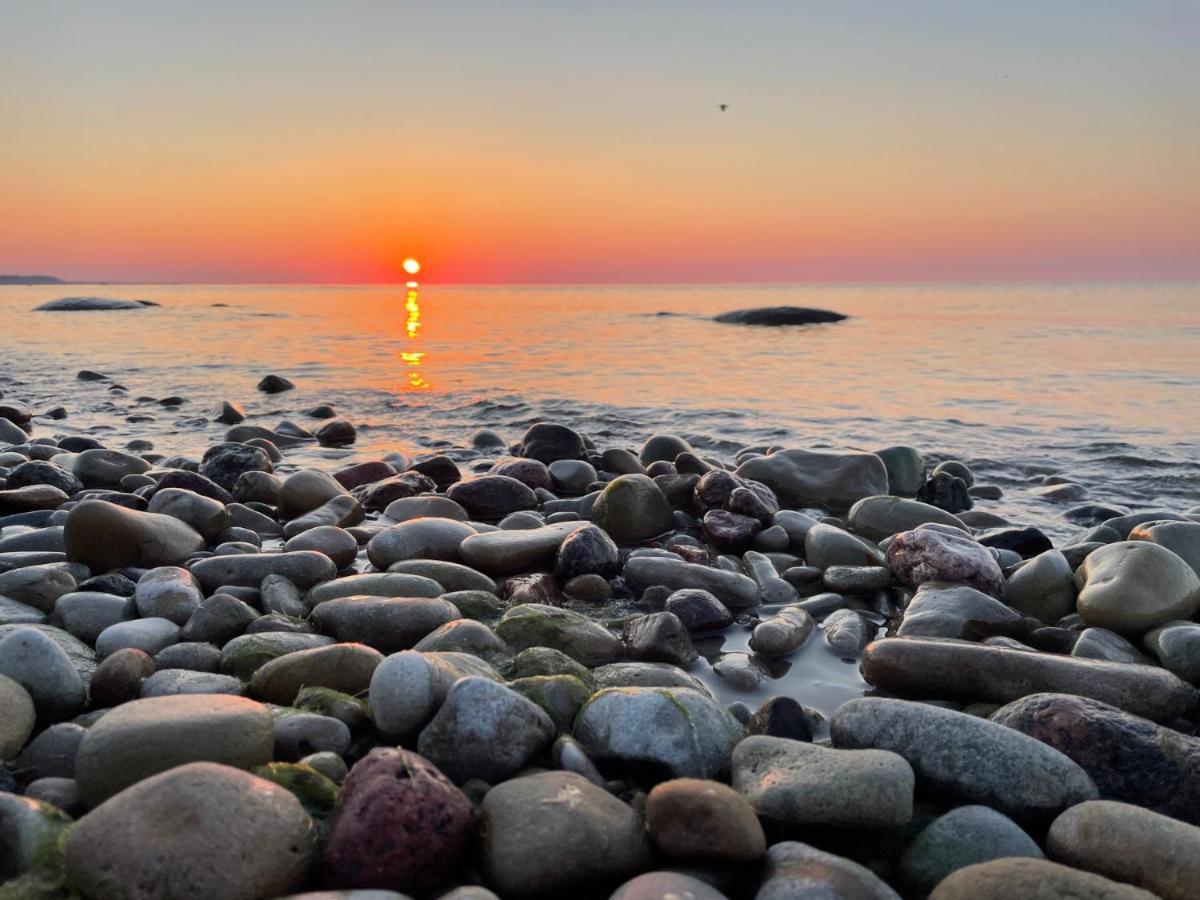 Mereaeaere Glamping Ja Rannamaja Liimala Екстер'єр фото