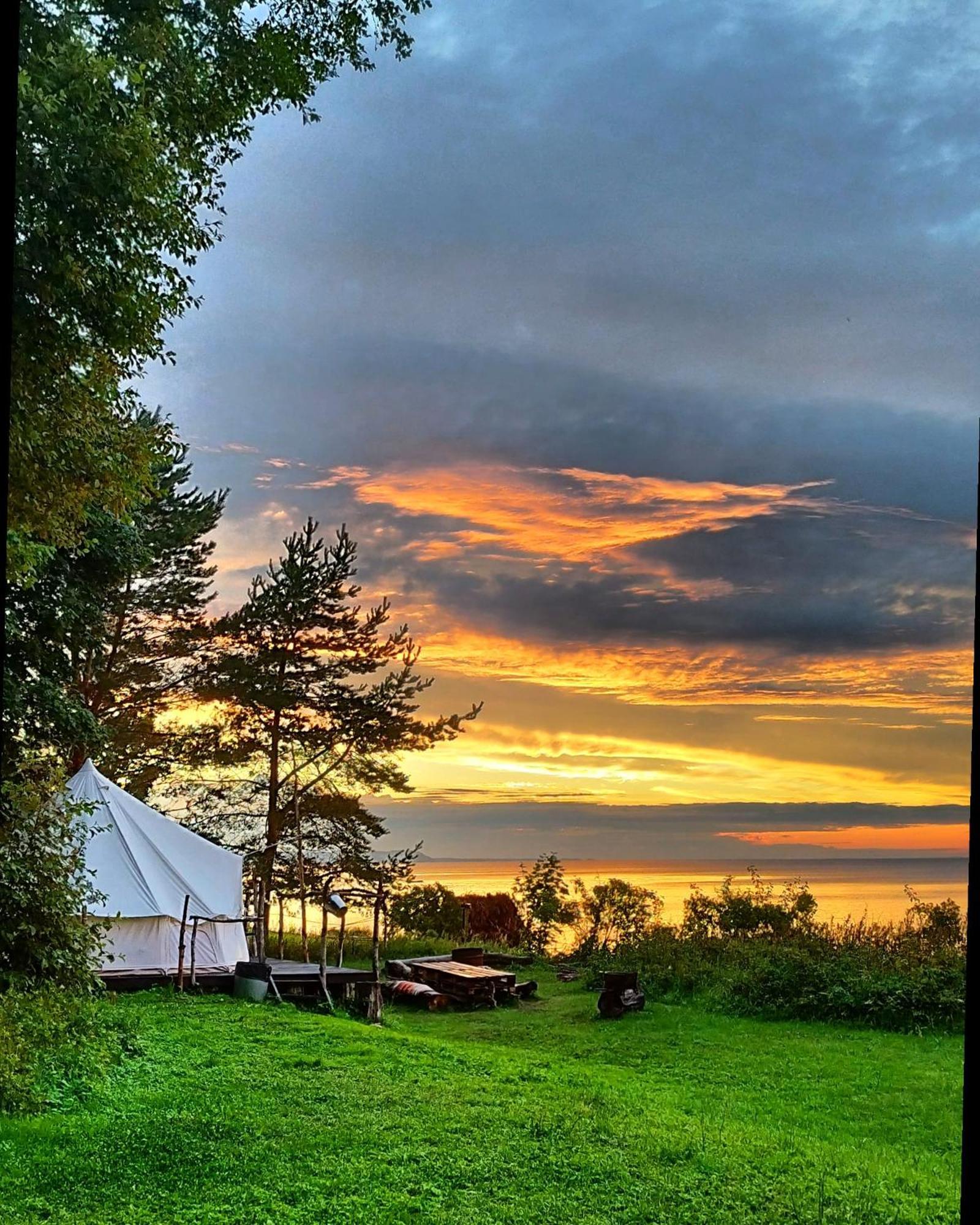 Mereaeaere Glamping Ja Rannamaja Liimala Екстер'єр фото